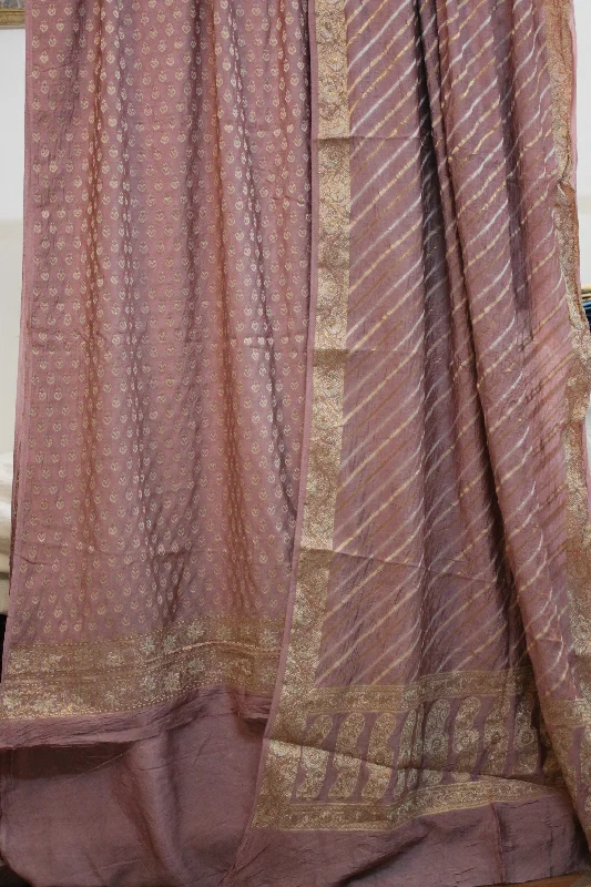 Lightweight unclassified dressesEnchanting Lavender Beauty: Lavender Handloom 3 Pcs Cotton Silk Banarasi Dress Material Lightweight unclassified dresses